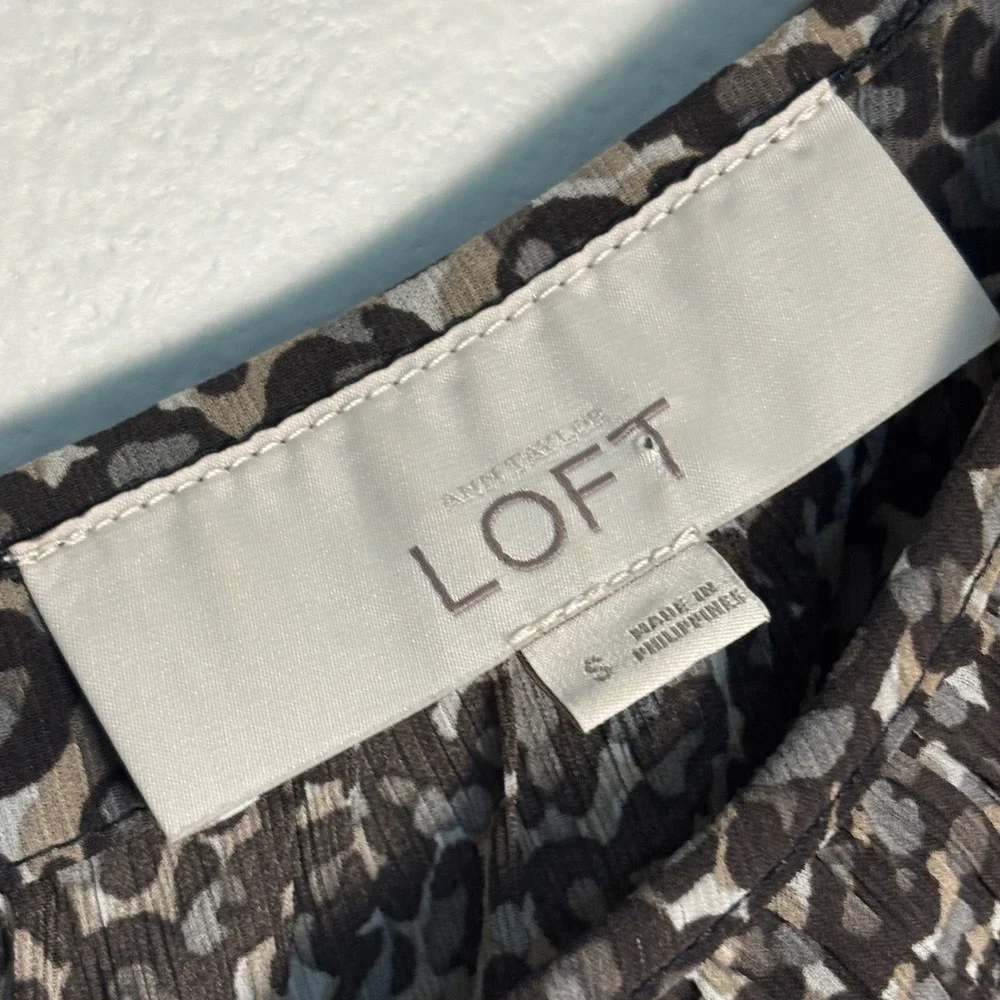 LOFT Leopard Print Blouse Small Puff Sleeve Rayon Blend Animal Print Peasant Top